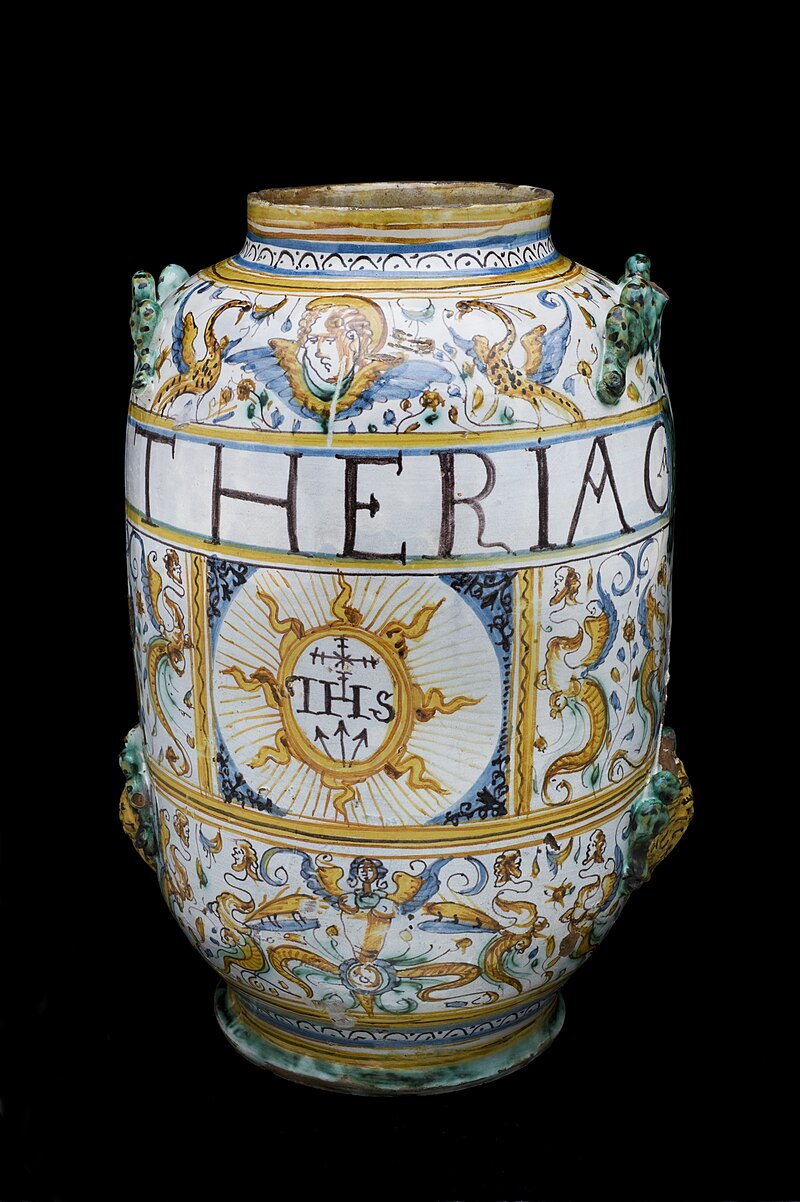 Vaso di Albarello creato per i medici italiani nel 1621. (From Wikipedia, the free encyclopedia)