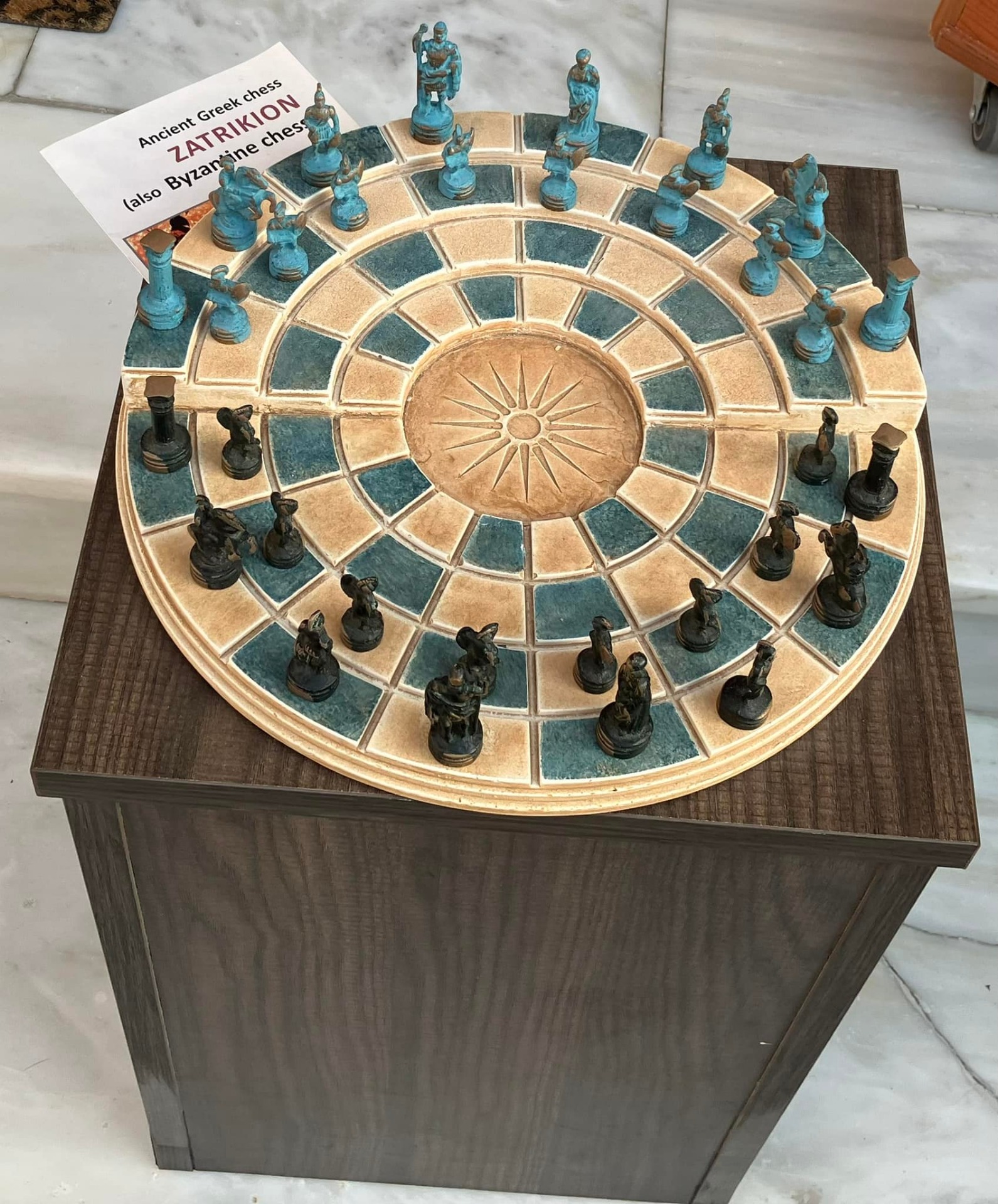 Schacchiera bizantina esposta al Museo di Chania, Creta.